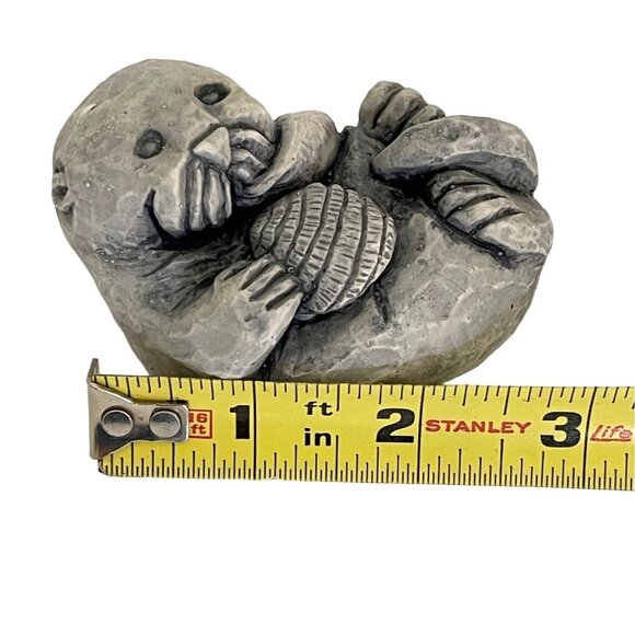 Sea Otter Alaska Glacial Ice Age Sculpture Floating Ocean Sea Shell Handcrafted - Picture 7 of 9